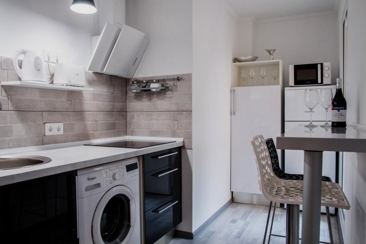 Apartments Relax บาเลนเซีย ภายนอก รูปภาพ